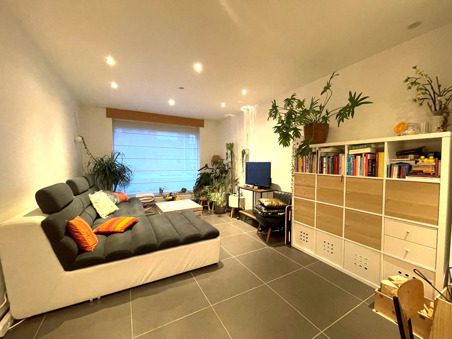 Gezellige rijwoning met 3 slaapkamers en uitweg 