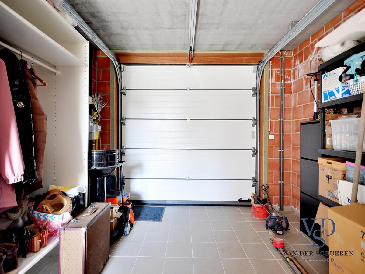 NIEUWBOUW MET HOOGWAARDIGE AFWERKING !  (verkoop met registratie !) TOPPER !! 