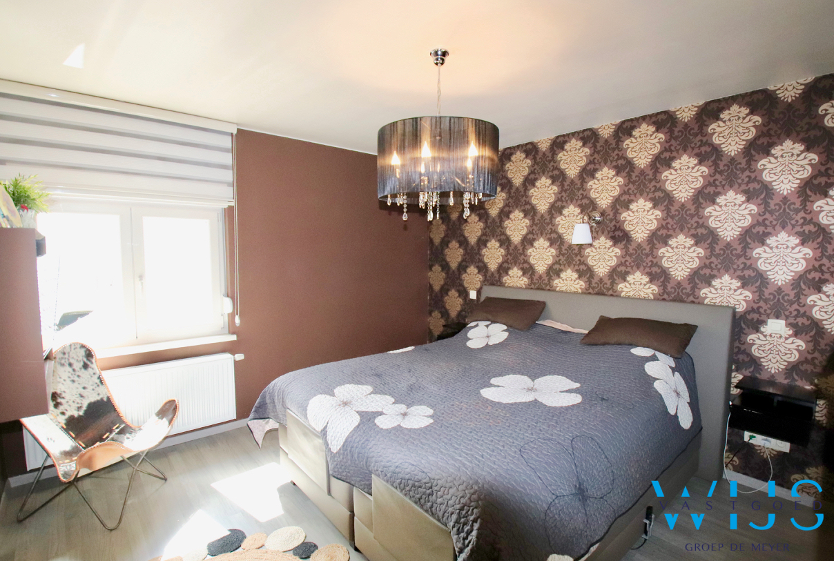 Instapklare gezinswoning met ZUIDgerichte tuin te Evergem! 