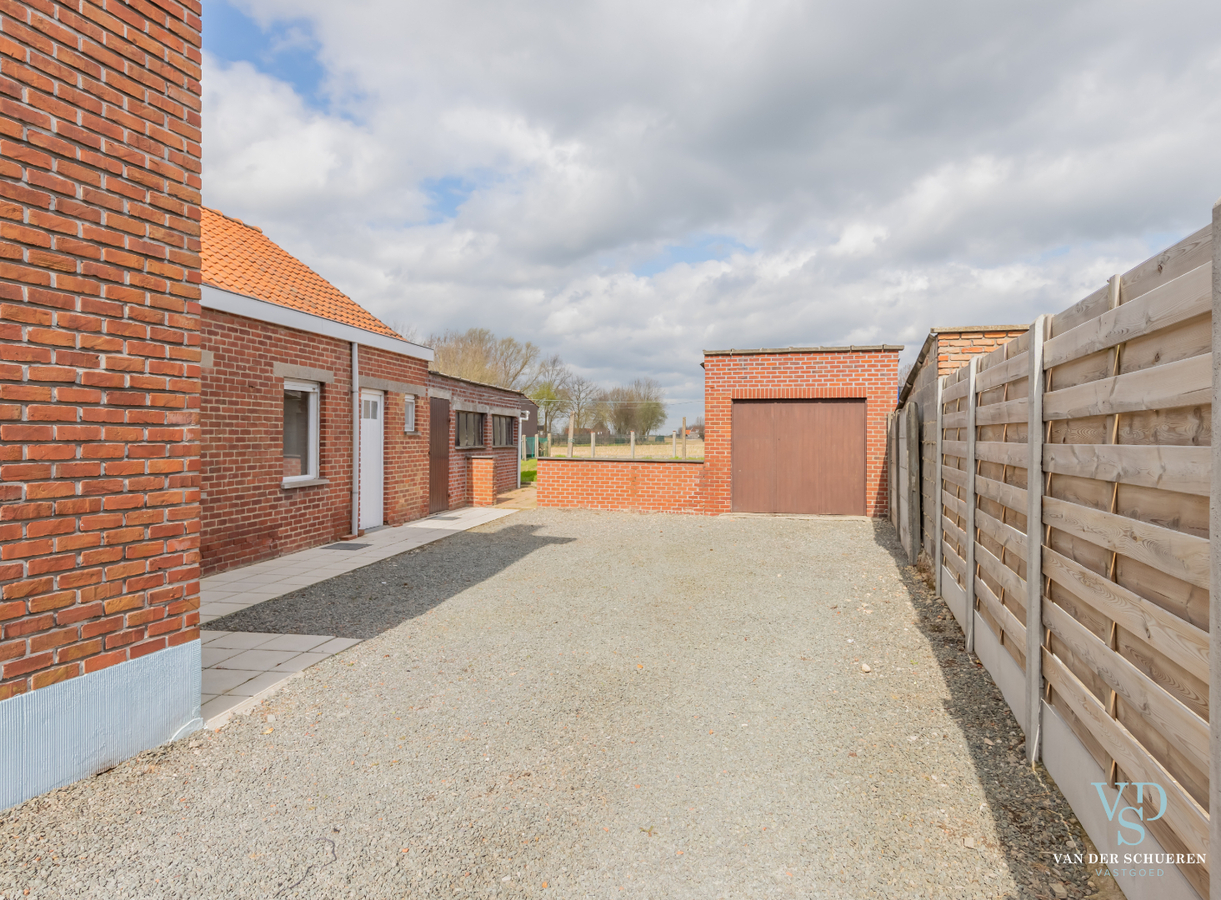 Statige halfopen bebouwing te Gavere 