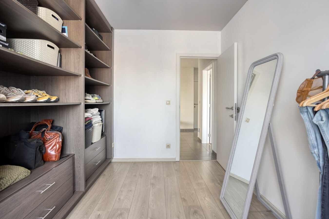 Prachtig appartement met zonnig terras en garage te Duffel 