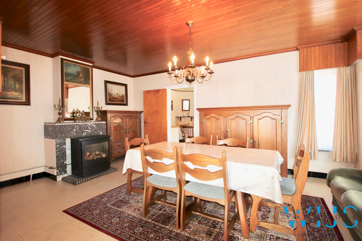 Zeer degelijk woonhuis op TOPlocatie te ERTVELDE ! 