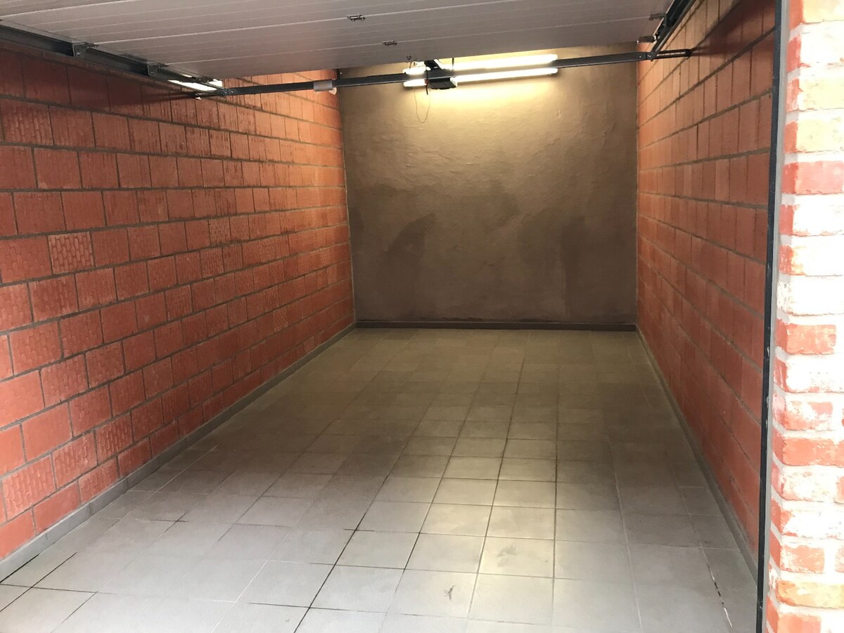 Ruim 2 slaapkamerappartement op uitstekende ligging te Poelkapelle 