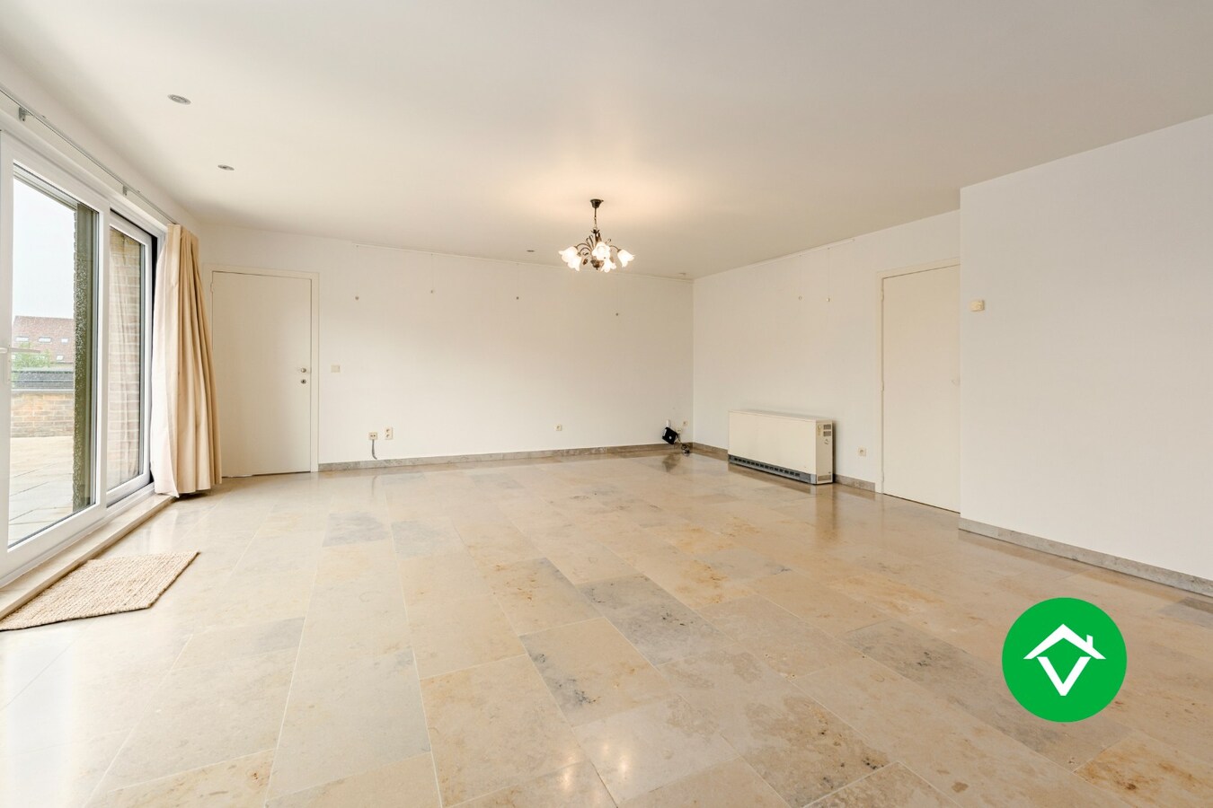 Prachtig gelegen penthouse met 3 slaapkamers en garage in centrum Torhout 