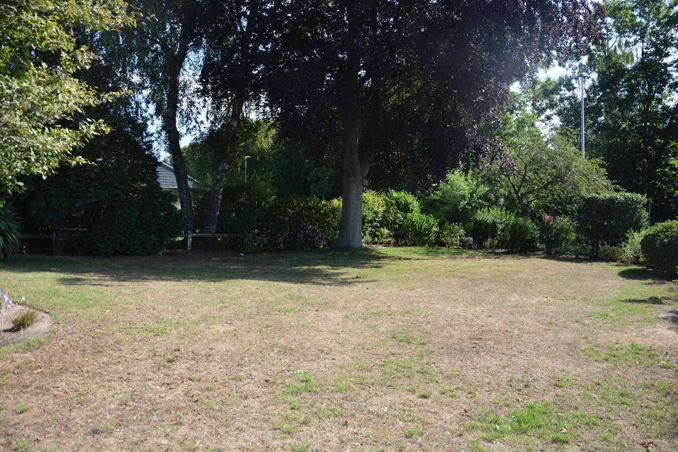 Unieke bungalowvilla met grote tuin 