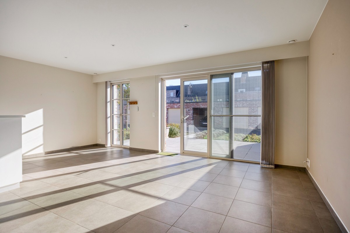 Prachtig gelijkvloers appartement met 2 slaapkamers en garage te Westerlo 