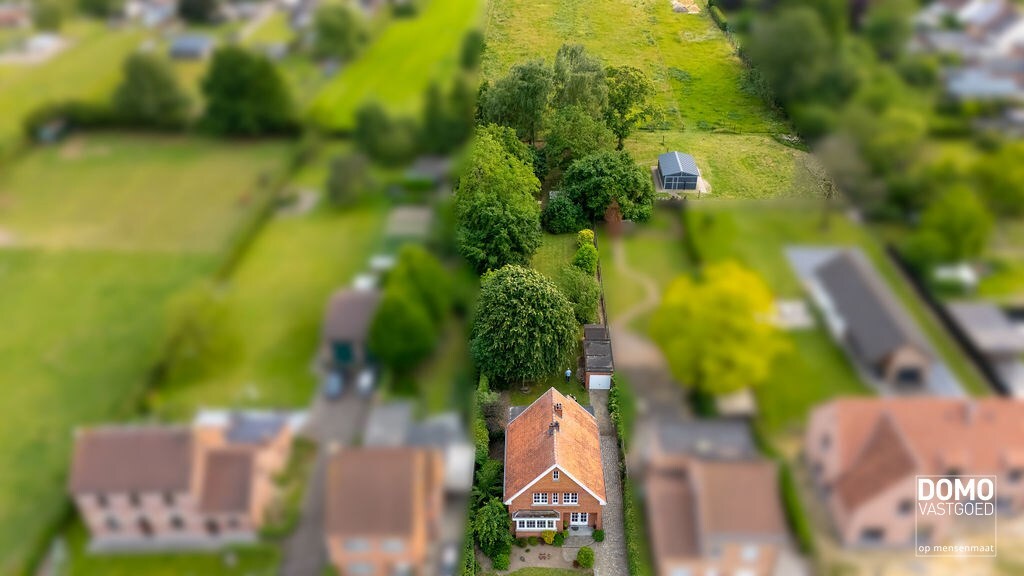 CHARMANTE TE RENOVEREN WONING MET 4 SLAAPKAMERS OP EEN PERCEEL VAN 13A TE HASSELT (KURINGEN) 