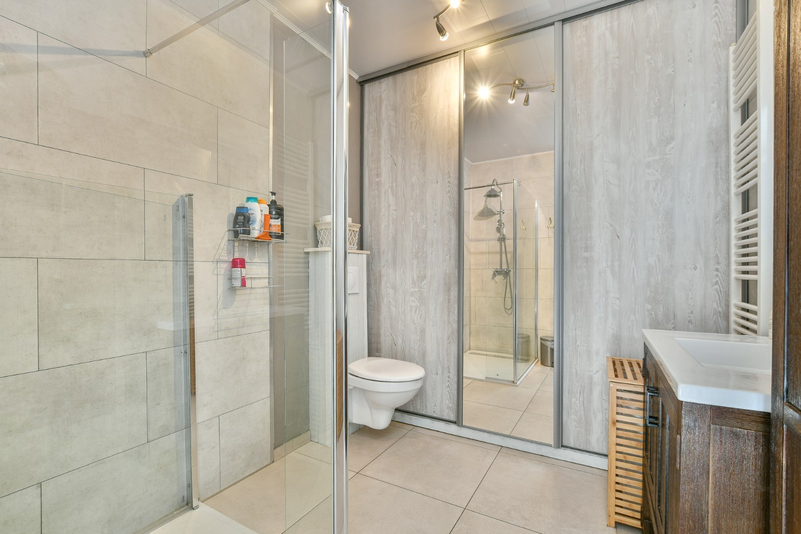 Instapklare woning op toplocatie in rustige woonwijk te Harendijke, Wenduine! 