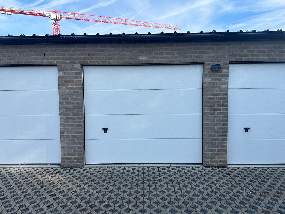 Centraal gelegen garage te Houthulst 