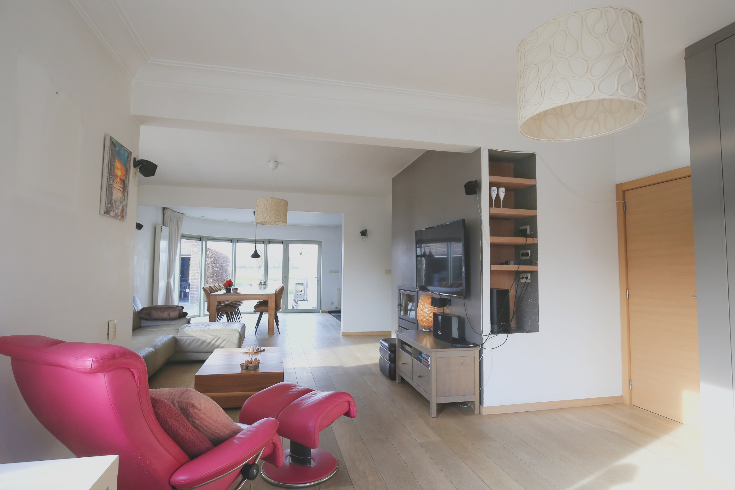 Instapklare woning met 4 slaapkamers 