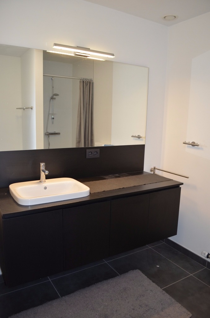 Recente halfopen bebouwing met 4 slpks en tuin te Maldegem 