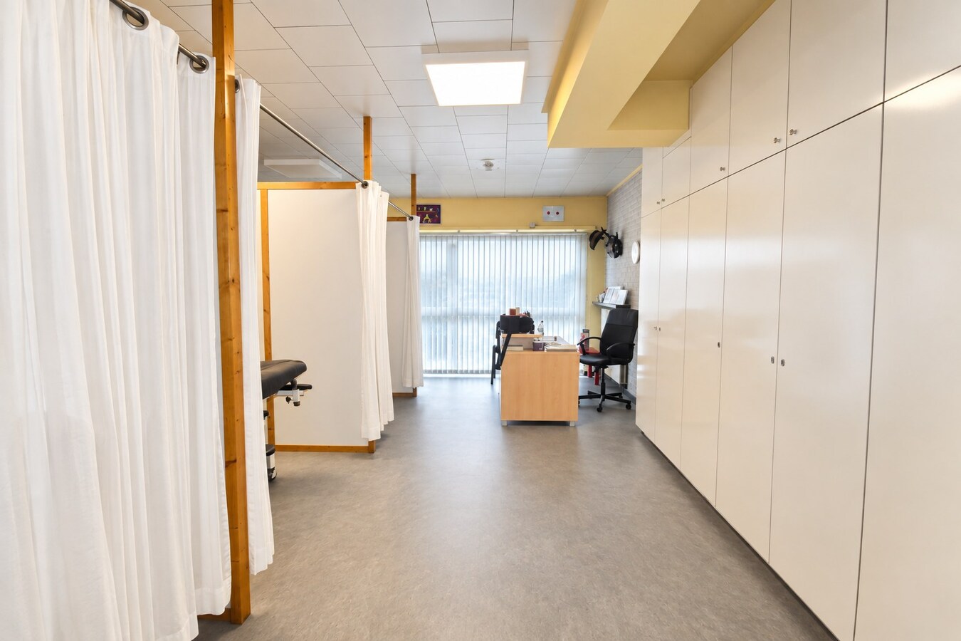 Te koop: Veelzijdige commerciële ruimte van 58 m² op uitstekende centrale ligging in Sint-Niklaas 