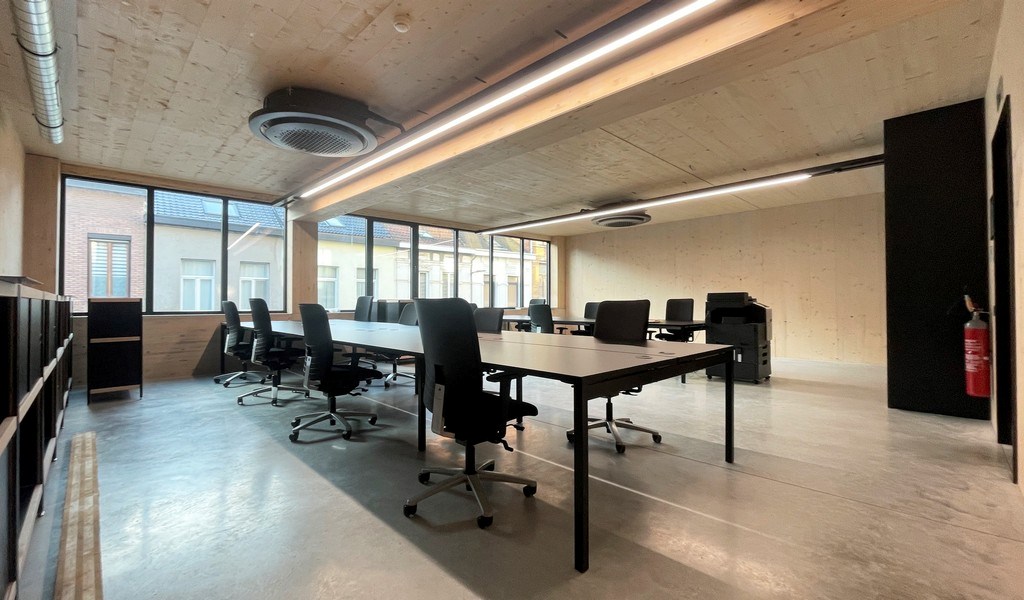 Moderne kantoorruimtes te huur vlakbij station van Berchem