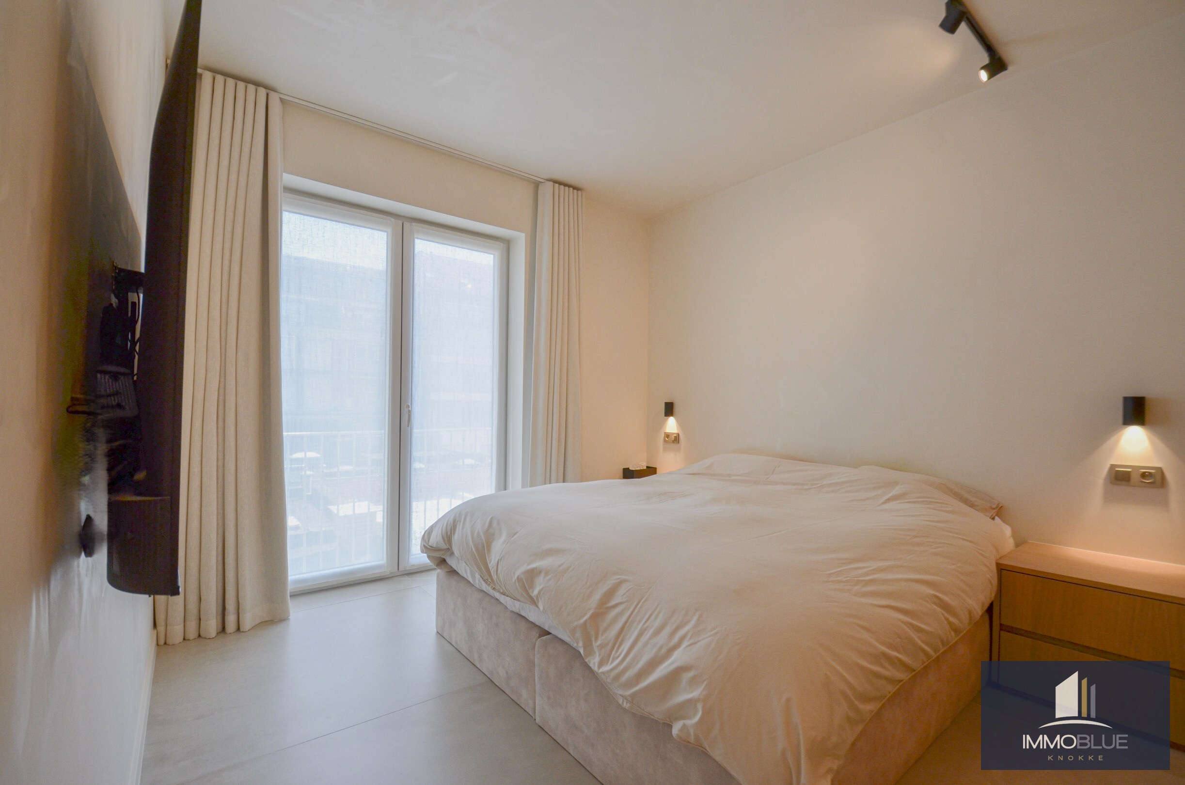 Stijlvol appartement met een open zicht gelegen nabij de Dumortierlaan. 