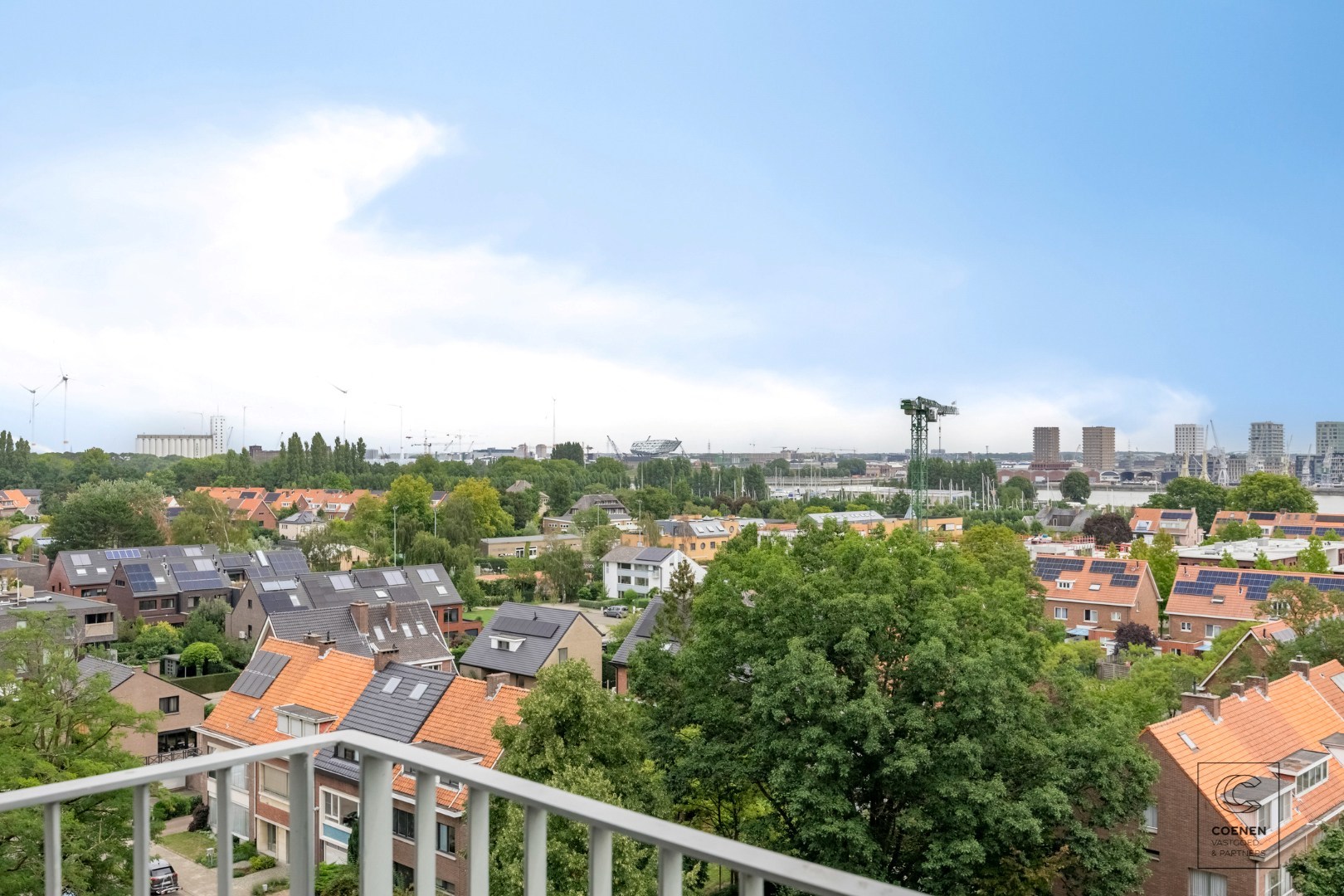 Volledig gerenoveerd appartement op toplocatie te Linkeroever 