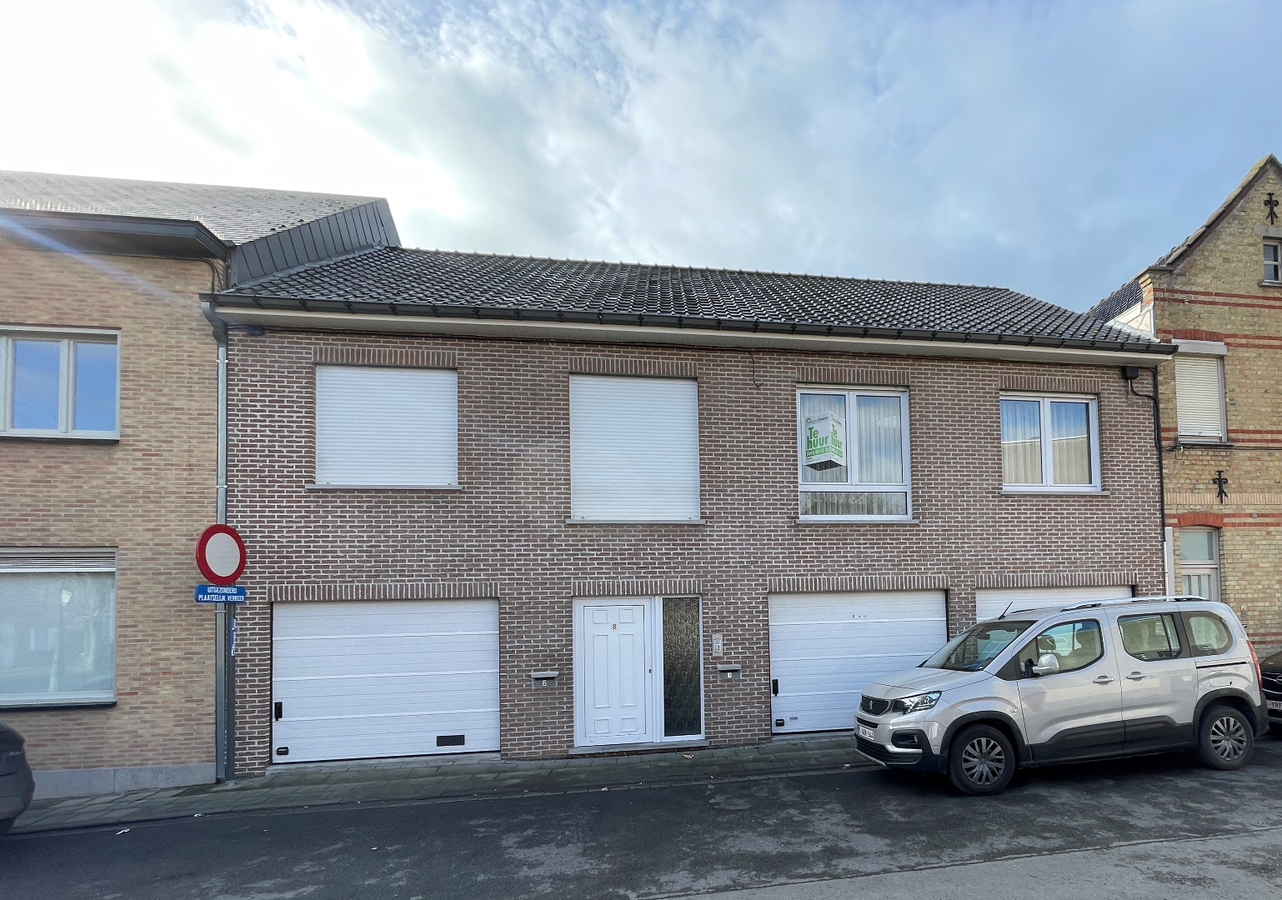 Duplex appartement met 2 slaapkamers en garage te Roeselare 