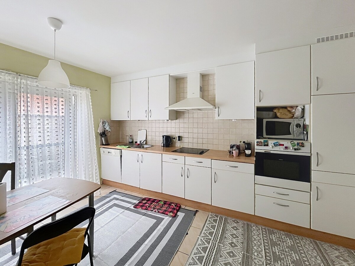 Ruim Appartement met groot terras Ursel 