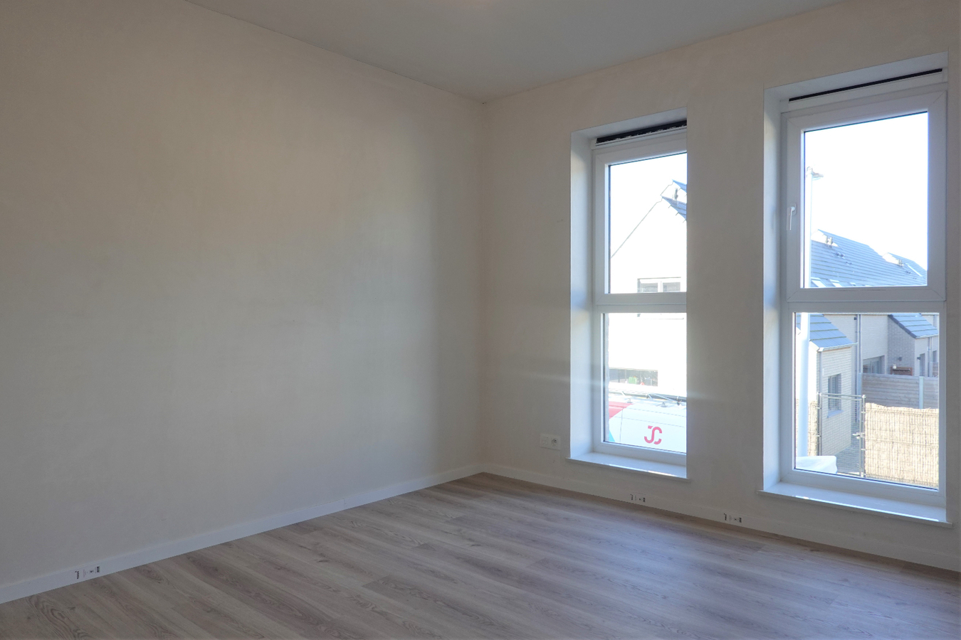 Nieuwbouwwoning nabij centrum Mariakerke 