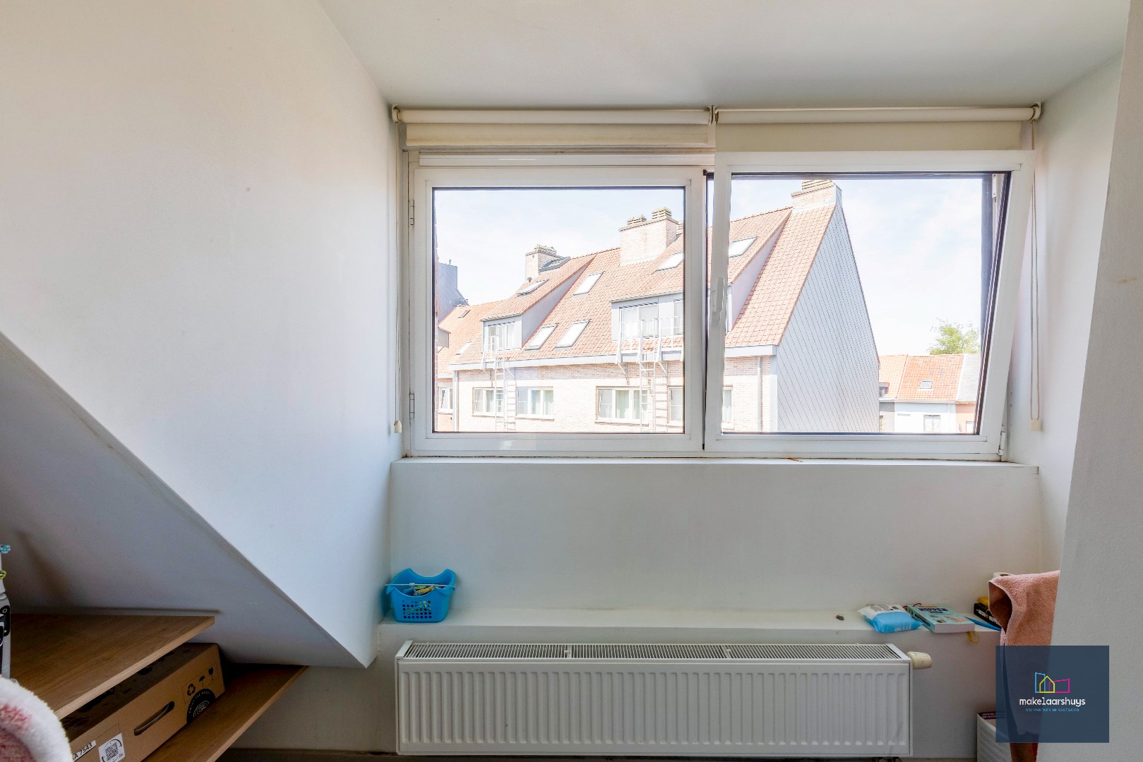 Eigendom met handelsgelijkvloers en duplexappartement 