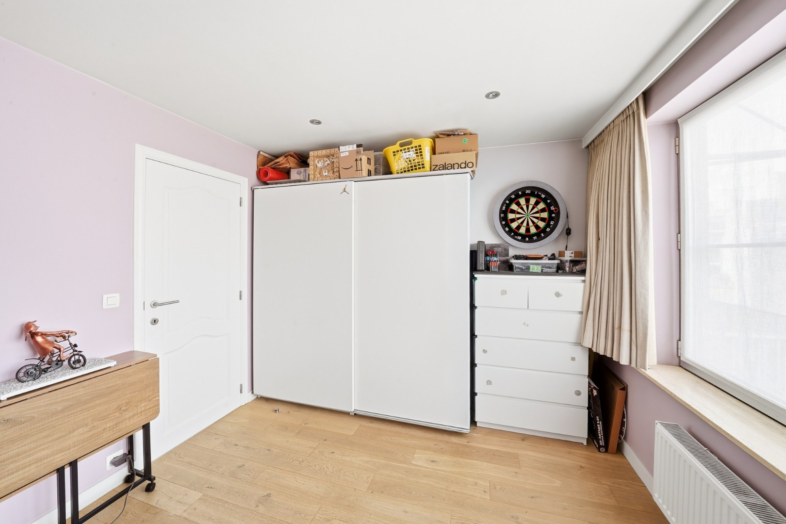 Instapklaar 3-slaapkamerappartement met garage en staanplaats in Oostende 