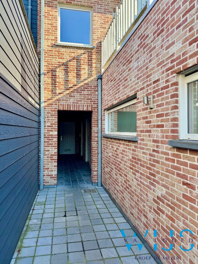 Recent duplexappartement met zeer aangenaam terras te Ertvelde ! 