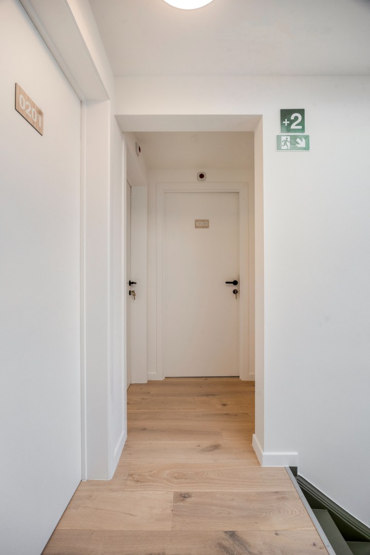 Volledig gerenoveerd en gemeubelde studentenkamer met privé badkamer en tuin - EPC A! 