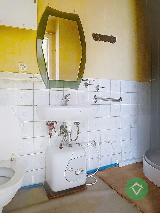 Woning met kleine loods te Gistel 