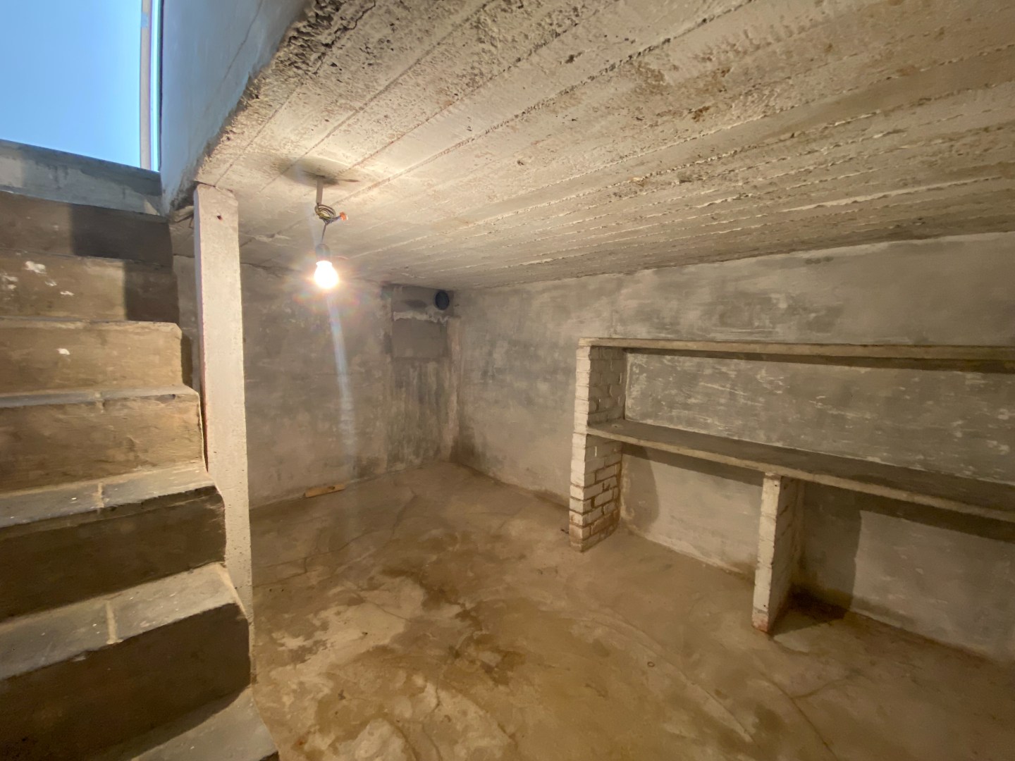 Ruime comfortabele halfopen woning met tuin en landelijk uitzicht! 