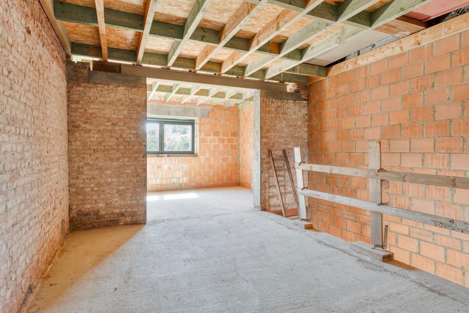 Ruime en rustig gelegen woning met veel mogelijkheden in Rotselaar! 