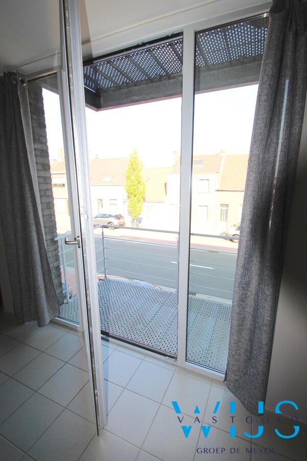 Tof 2 slaapkamerappartement met 2 terrassen te Eeklo! 