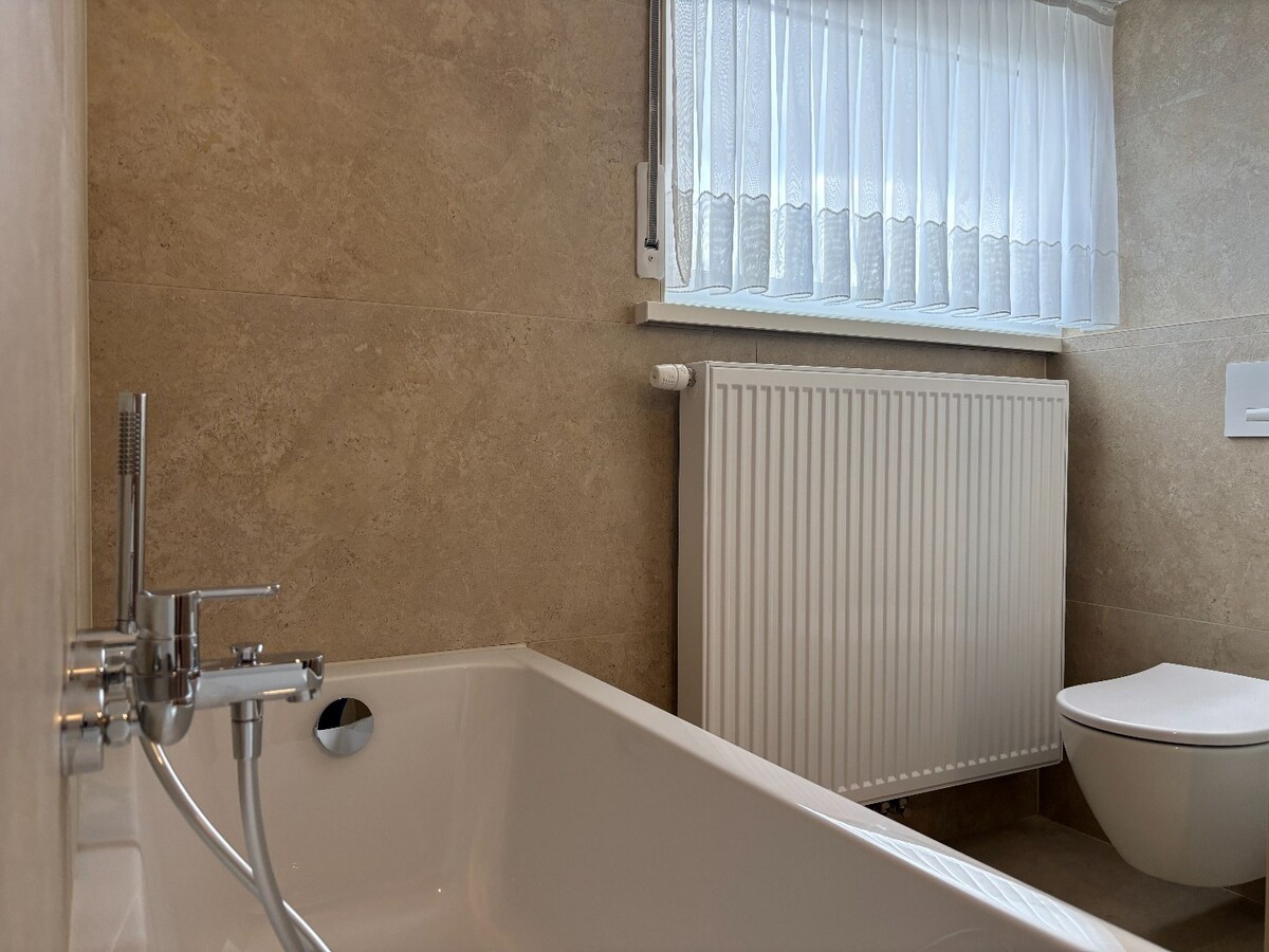 Instapklare energiezuinige huurwoning met 3 slaapkamers in hartje Sint-Antonius 