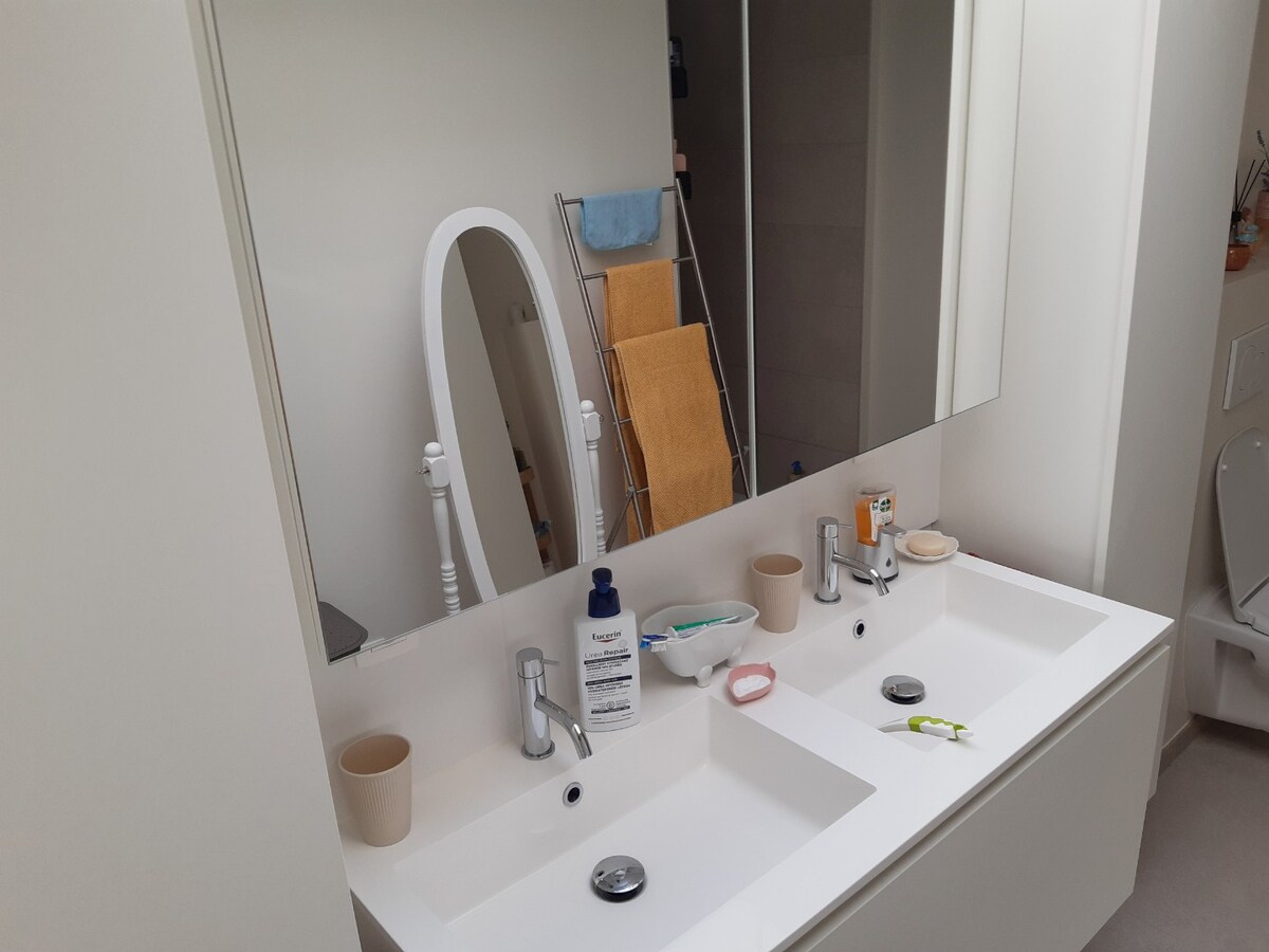 Ruim, energiezuinig 3- slaapkamer appartement. 