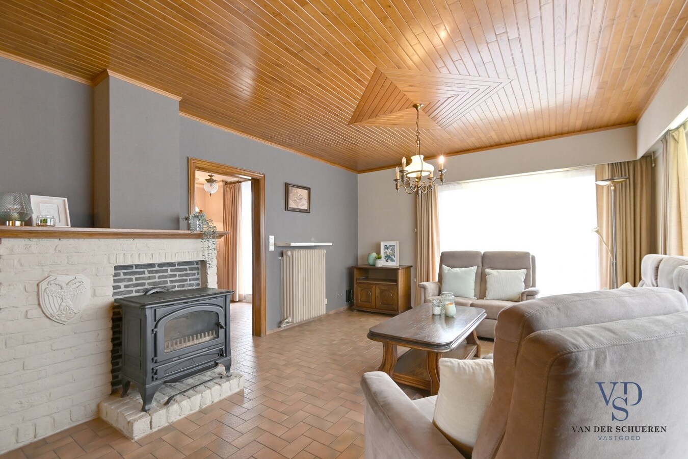 Eigendom met mogelijkheden op  meer dan 1500 m² 