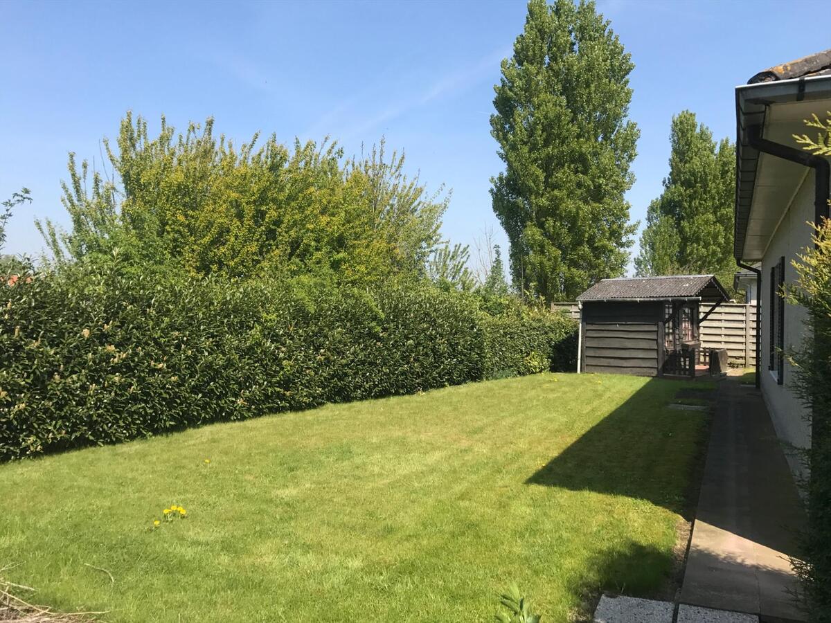 Uitstekend gelegen open bebouwing op het einde van een doodlopende straat 