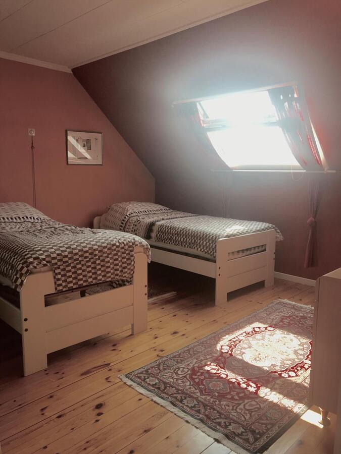 RUIME BEL ETAGE WONING MET TUIN TE BREDENE DORP 