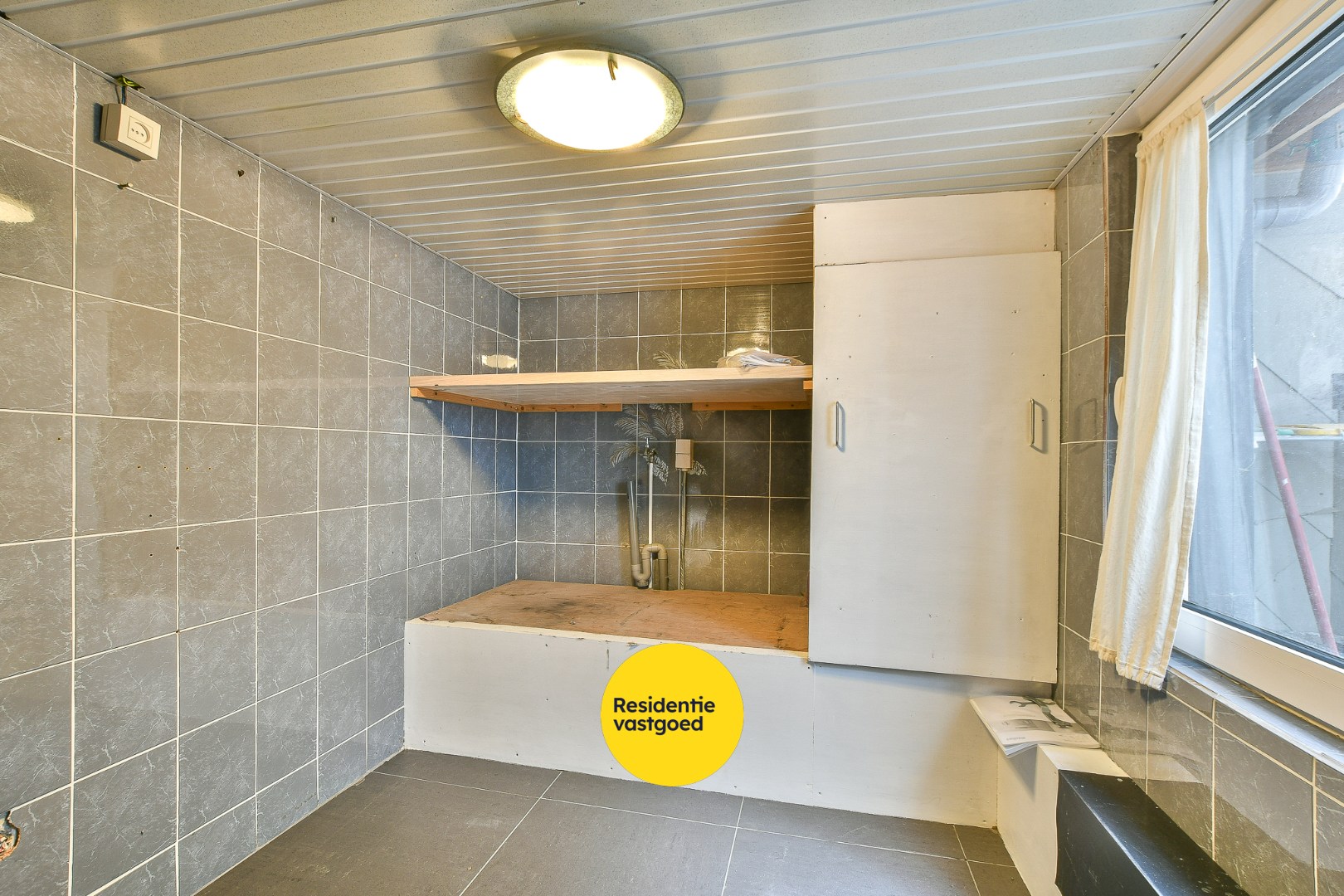 Charmante en verrassend ruime woning met terras in het centrum van Blankenberge! 