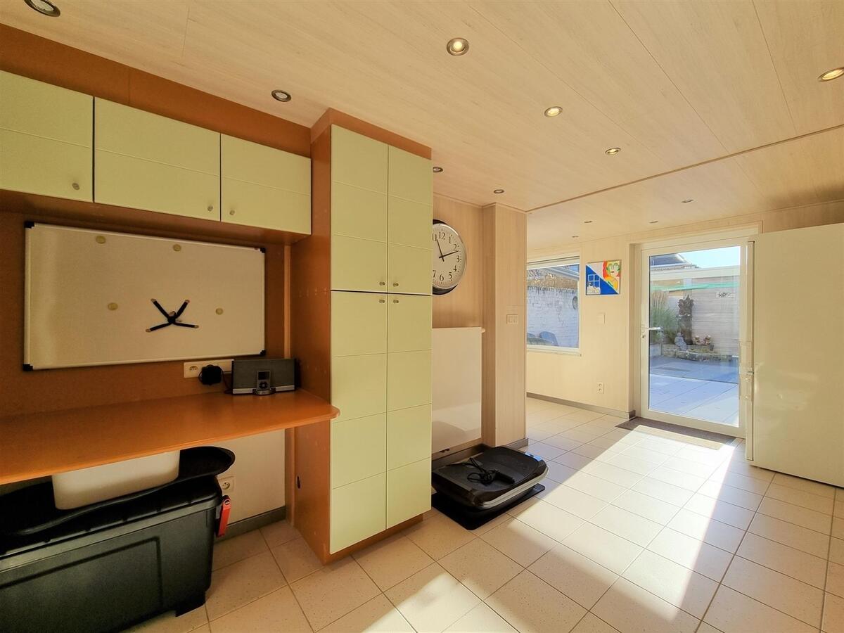 Goed gelegen, knappe bel-étagewoning met zongerichte tuin - Heist 