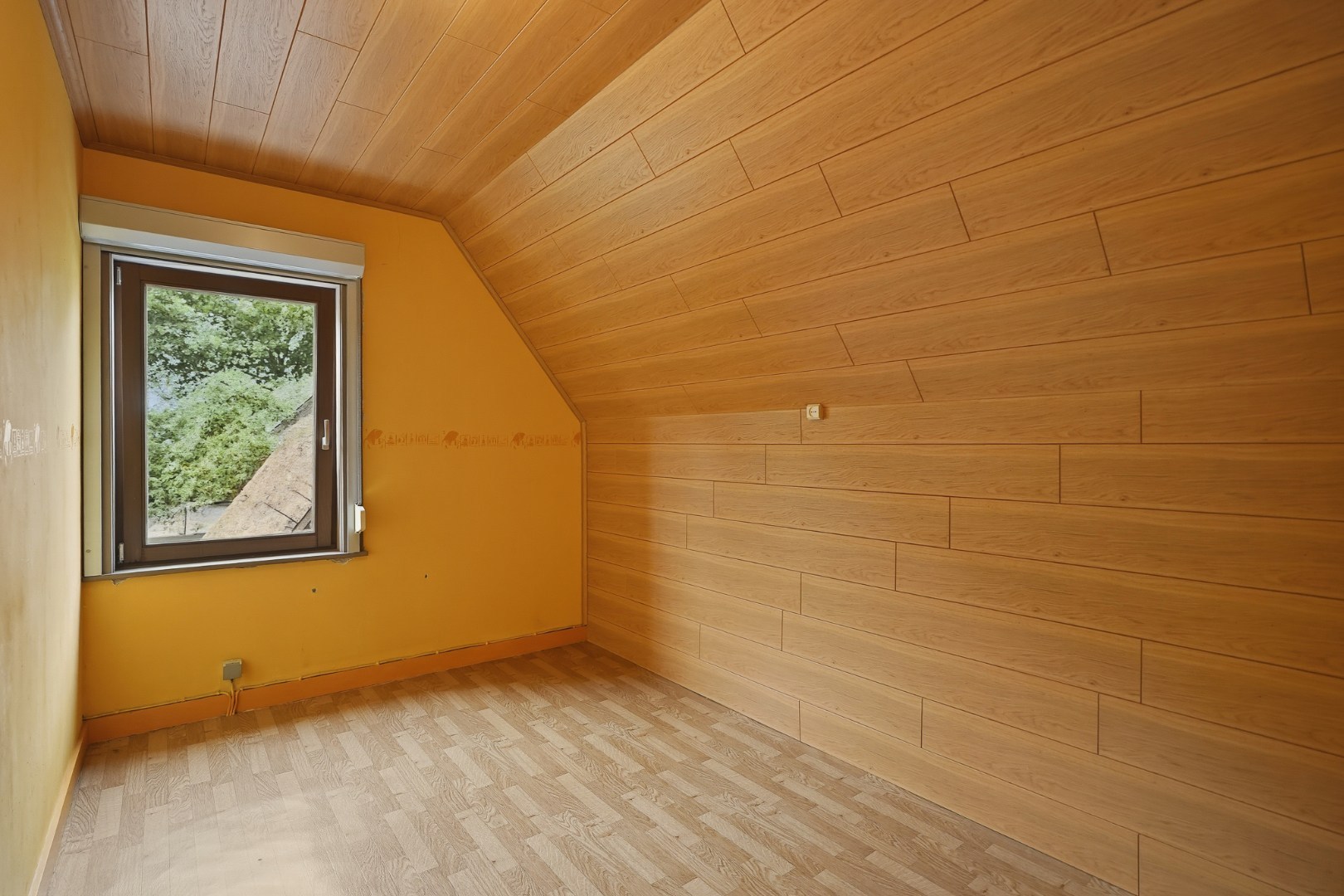 Open bebouwing met zonnige tuin in Sint-Michiels 