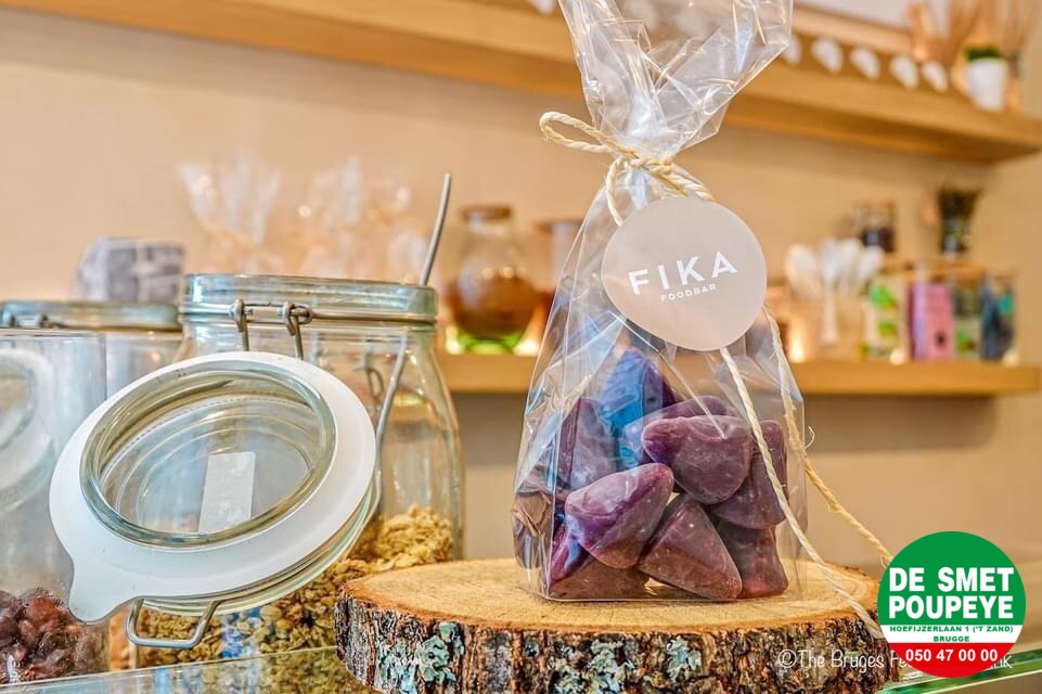 Instapklaar en ingericht handelspand 