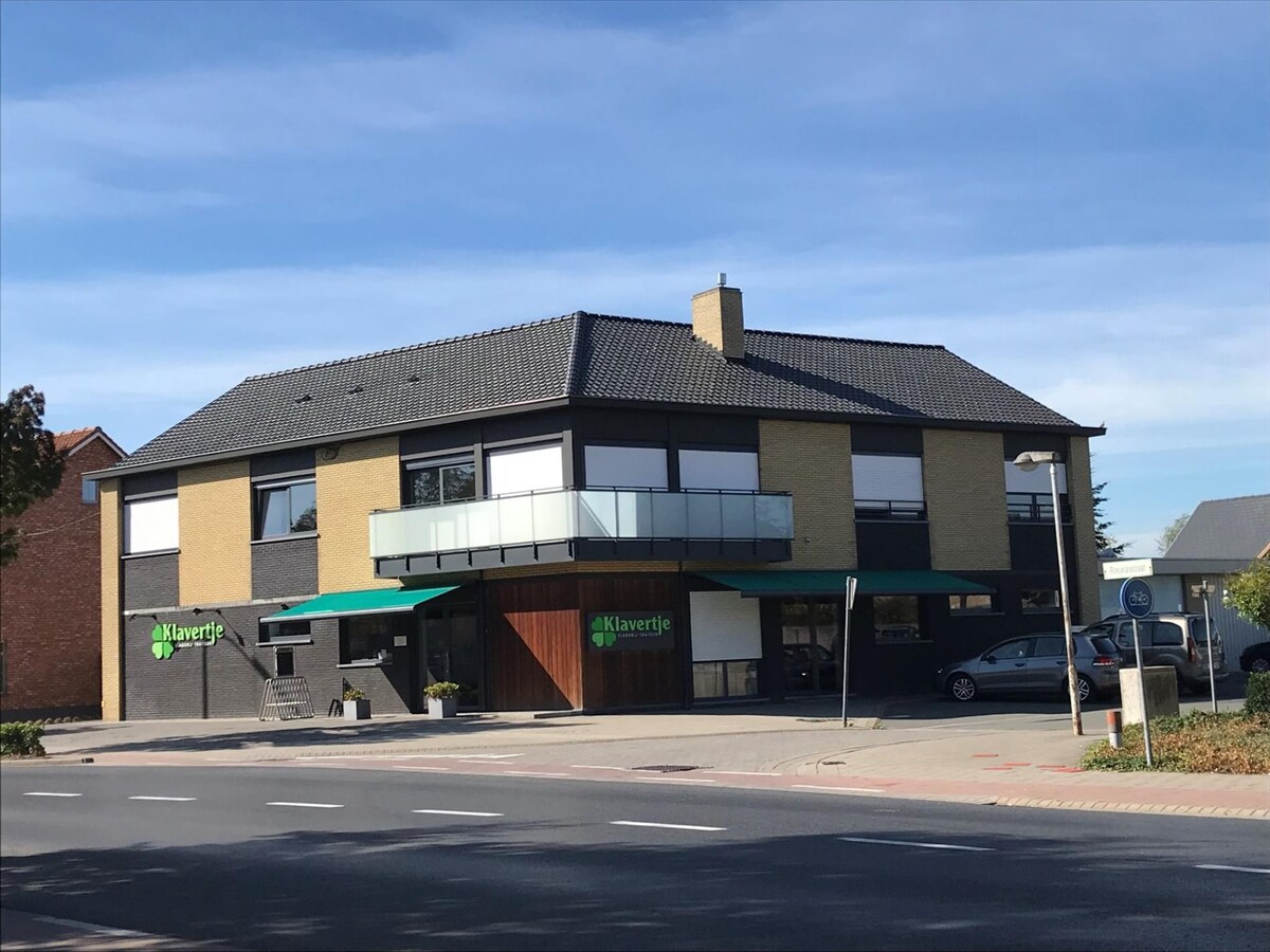 Uiterst ruim, energiezuinig appartement met groot terras 