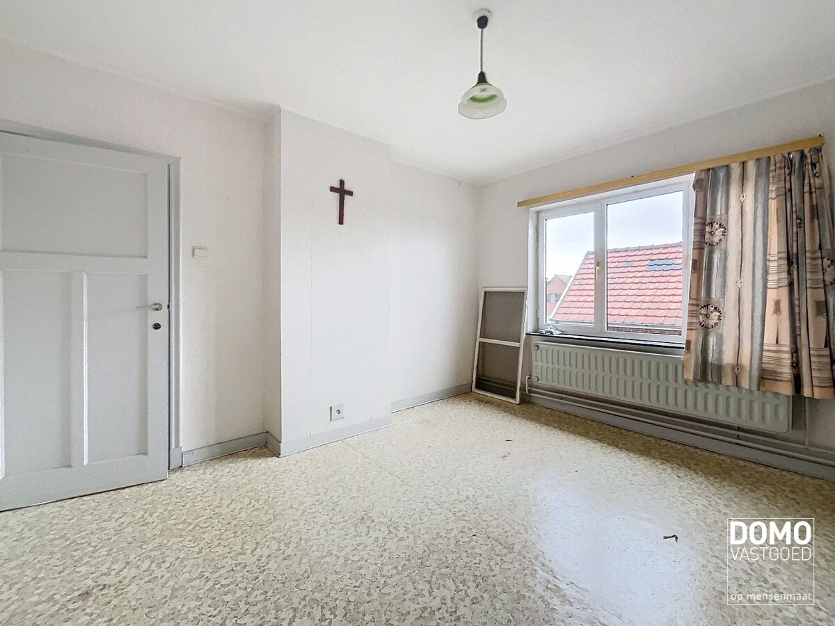 RUIME WONING MET GARAGE, TUIN &amp; 3 SLAAPKAMERS TE ALKEN 