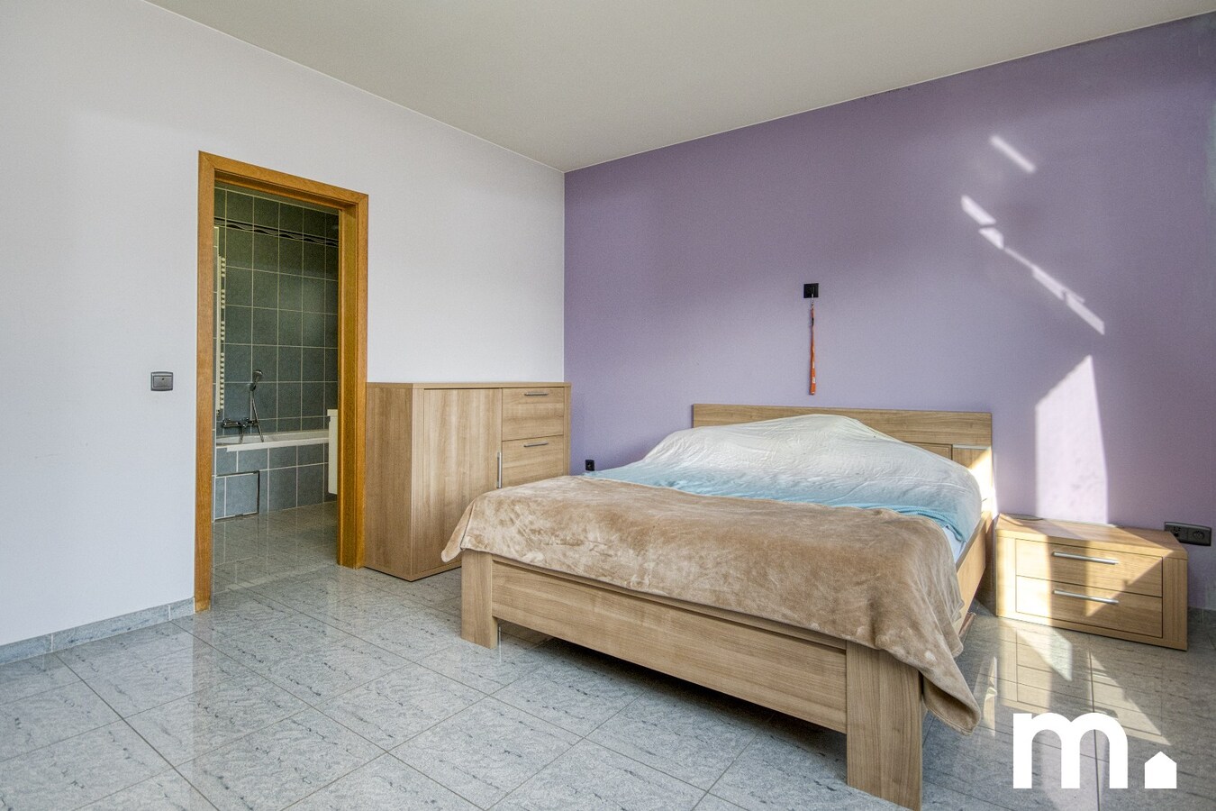 Unieke Villa te Roeselare op 1941m² en 381m² bewoonbare oppervlakte! 