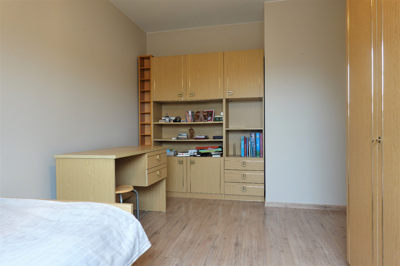 Zeer ruim dakappartement in het centrum van Gistel 