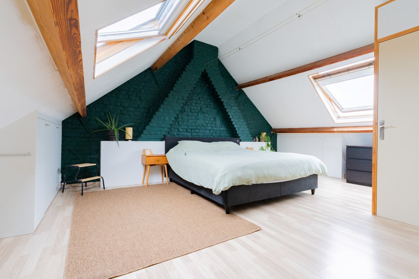 Maison atypique avec jardin et garage, COUP DE COEUR !! 