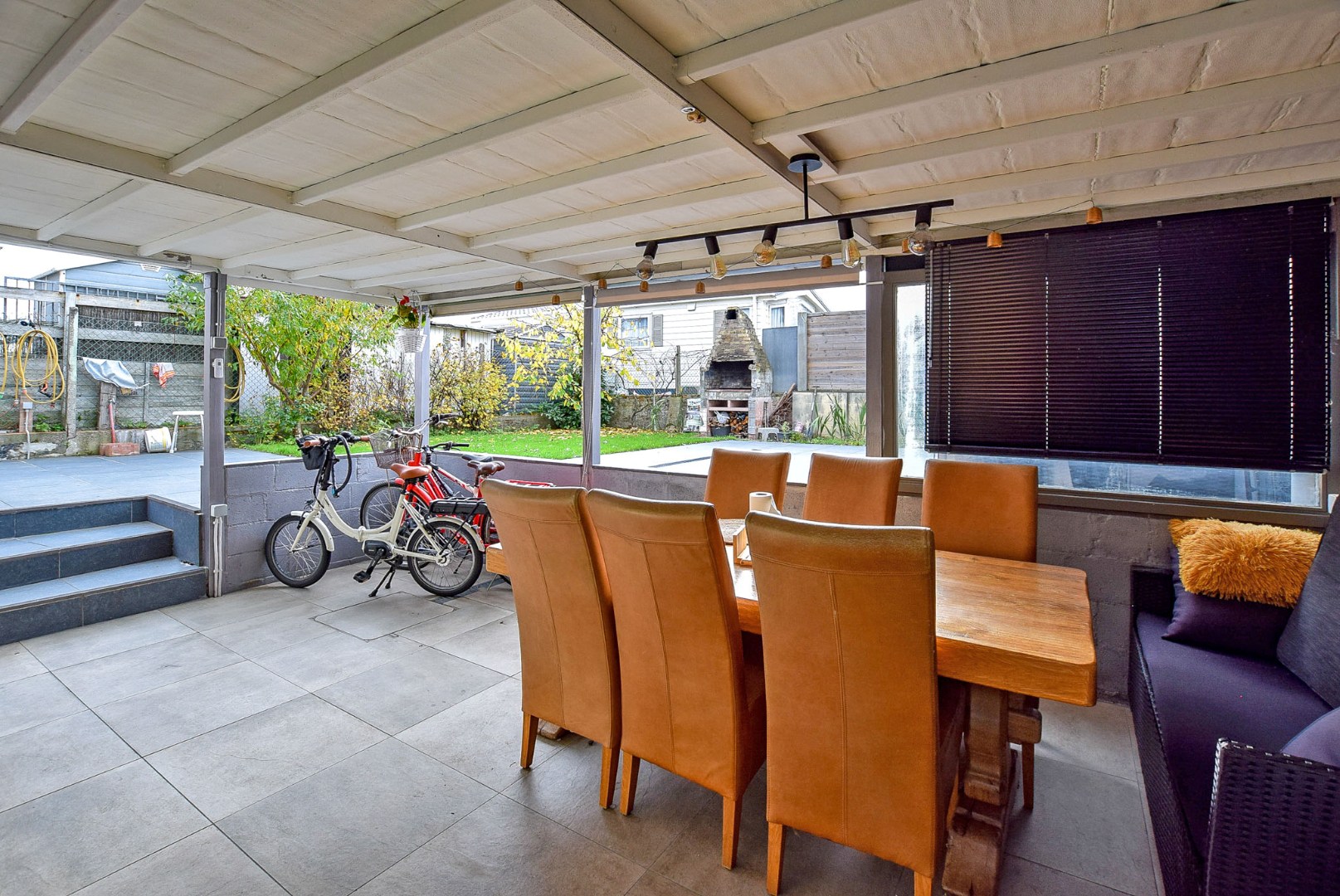 Instapklare woning gelegen op 330m² te Oostduinkerke. 