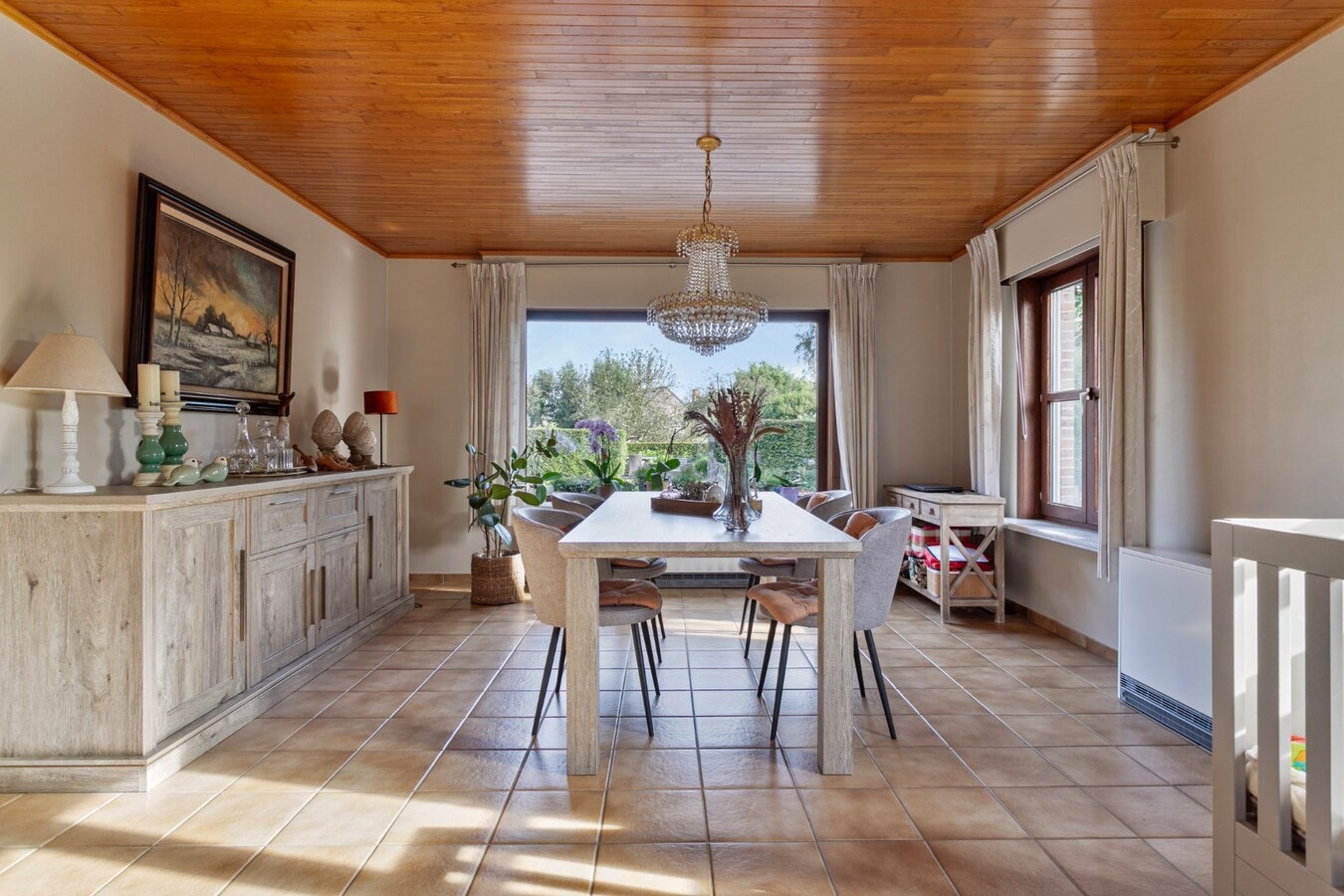 Gunstig gelegen villa met prachtig aangelegde tuin 