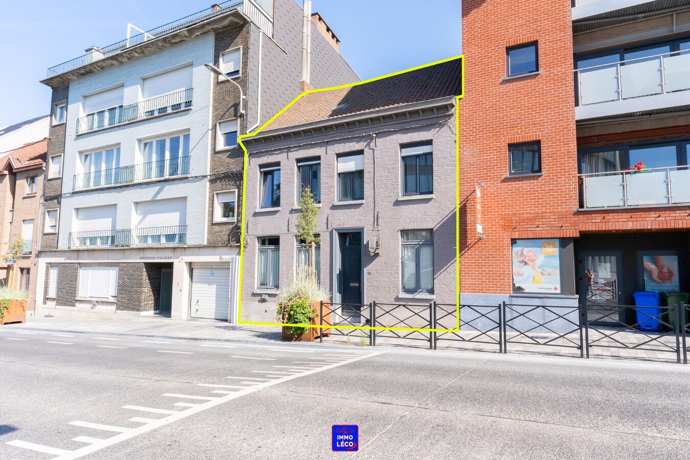 Maison de caractère avec jardin et garage, en plein centre-ville ! 