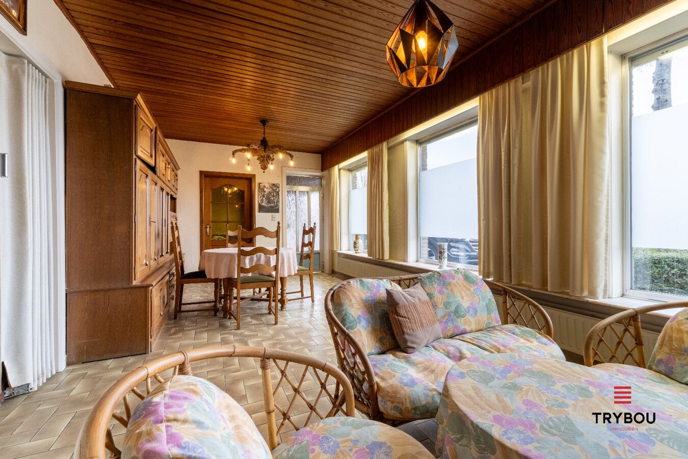 Te koop ; groot perceel, 1126 vierkante meter, met woning te Houthulst 