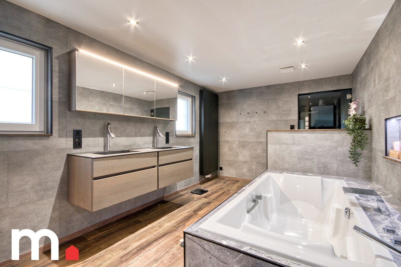 Instapklare woning te Kuurne op 405 m² met 4 Slaapkamers en inpandige dubbele garage! 