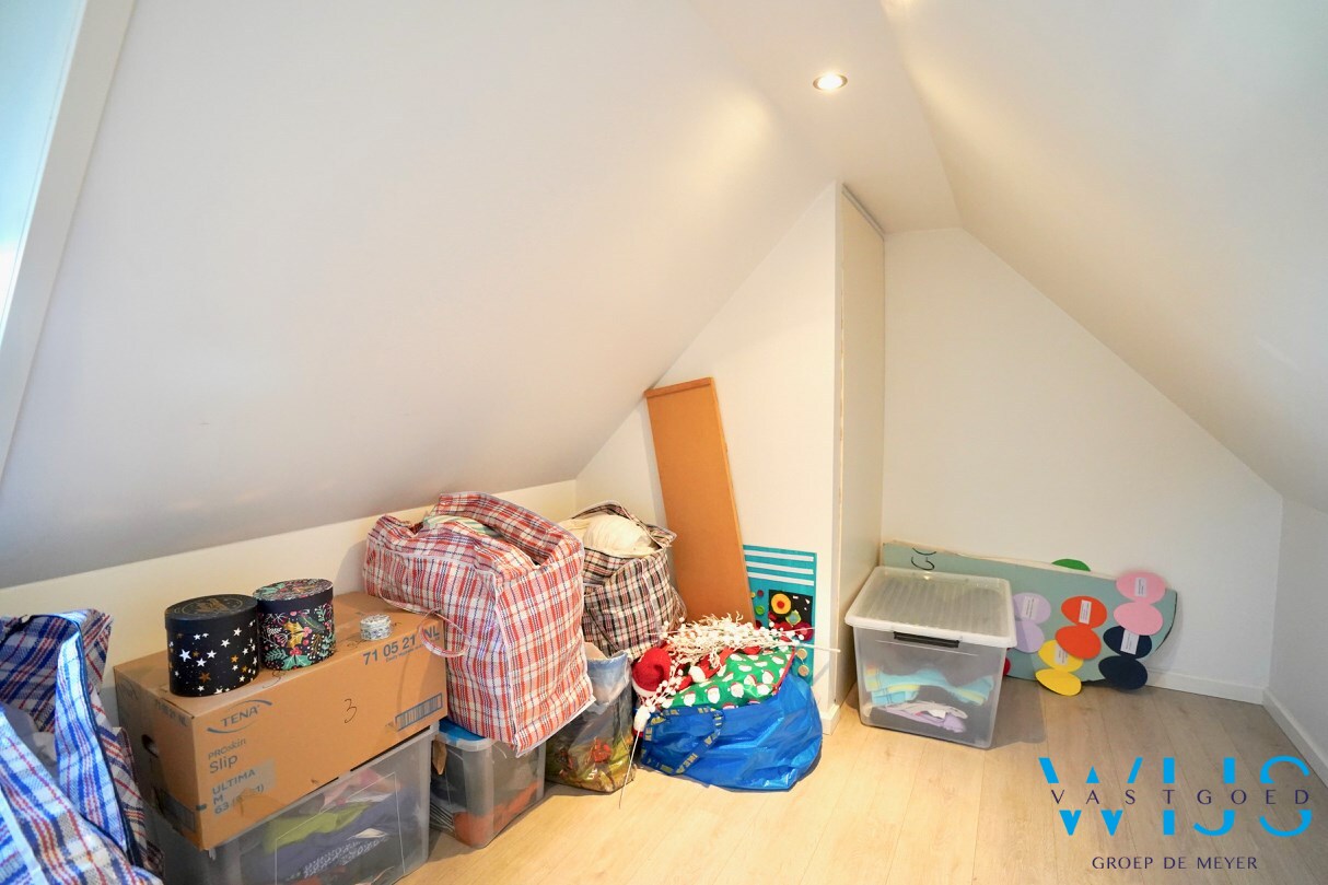 Instapklaar woonhuis met tuin te centrum WAARSCHOOT ! 